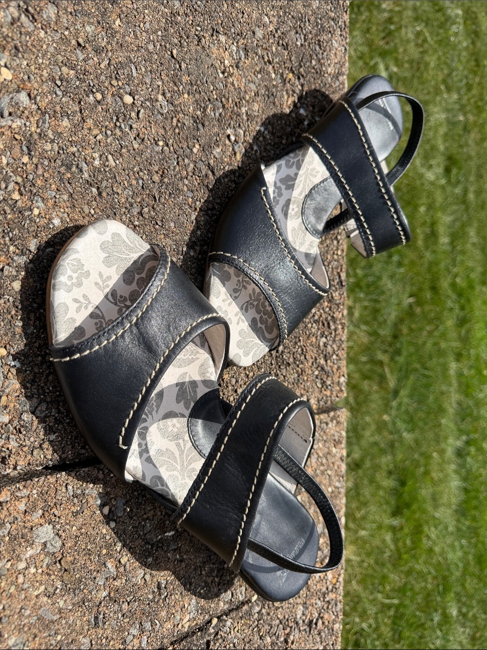 PIKOLINOS Black Leather Slingback Sandals with Floral Insole
